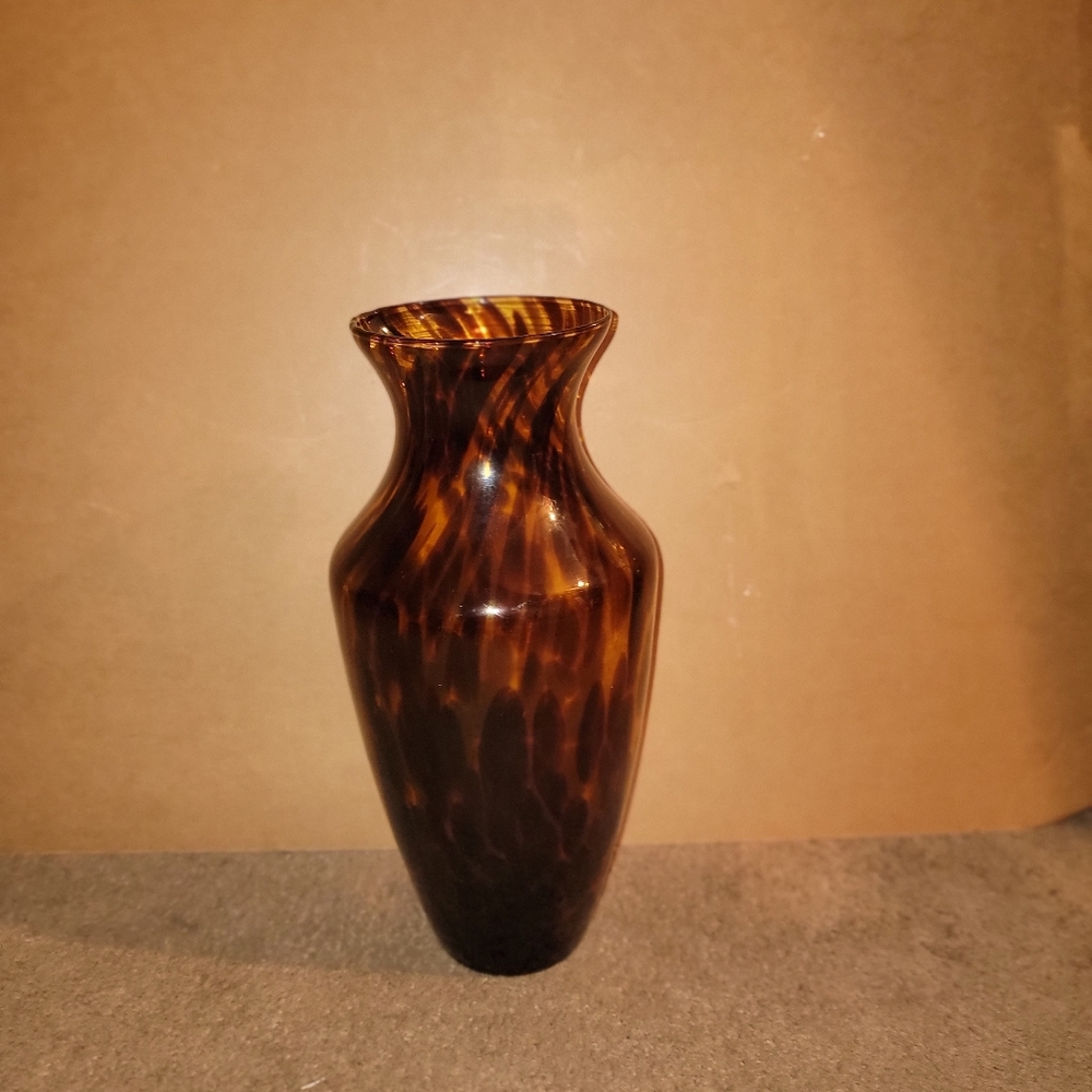 Beautiful Mid-Century Art Glass Vase 15" Tall